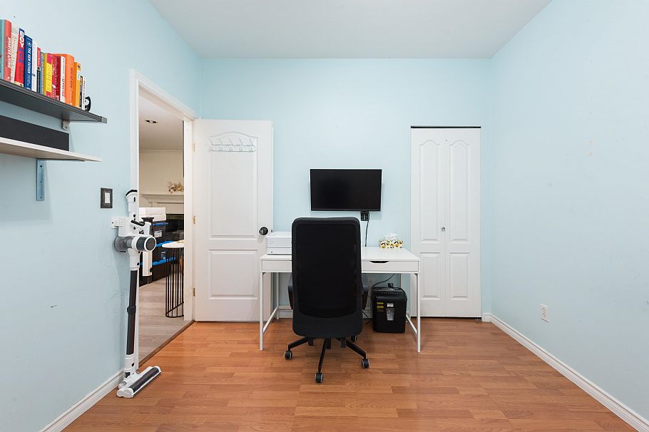 805 E 57th Avenue Vancouver, BC - 18