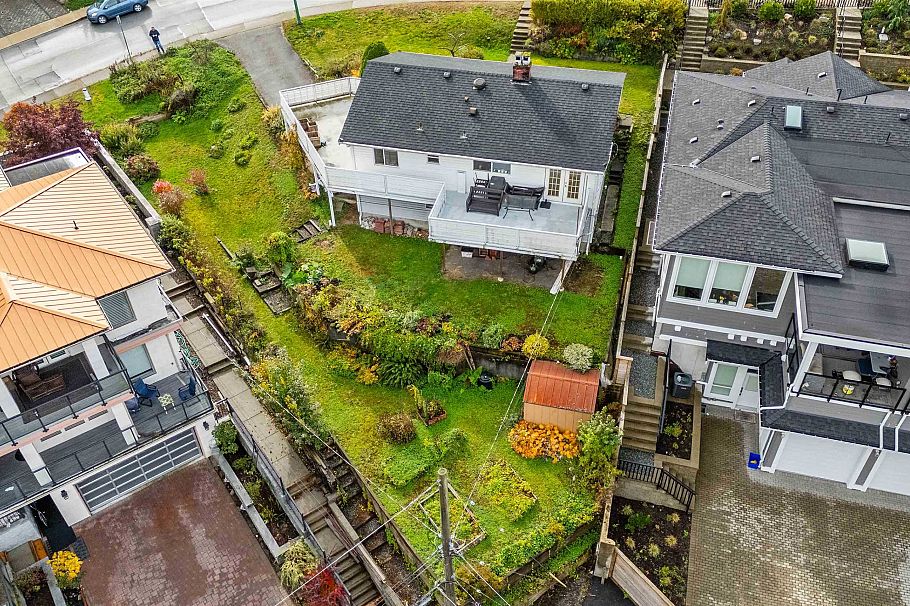 4037 Nithsdale Street Burnaby, BC - 39