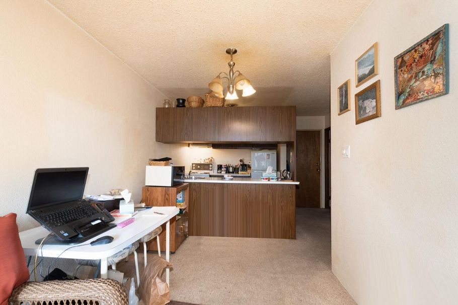 211 950 Drake Street Vancouver, BC - 6