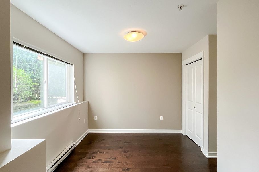 7425 Columbia Street Vancouver, BC - 19