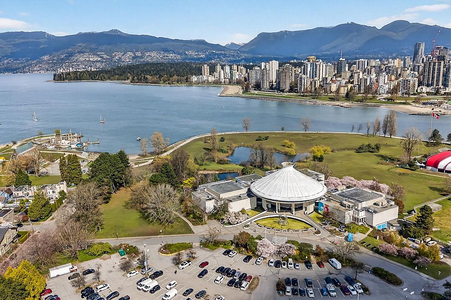 108 1424 Walnut Street Vancouver, BC - 37