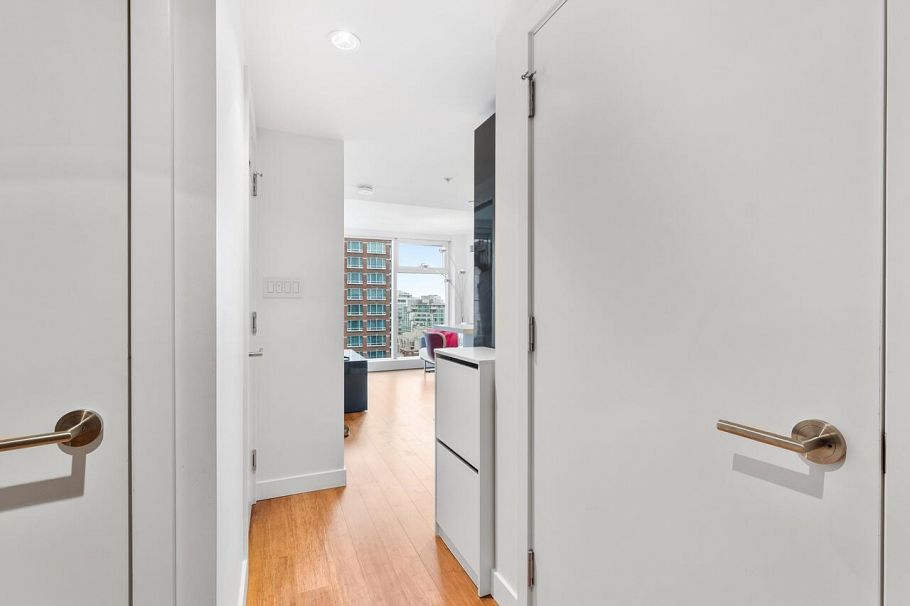 2011 777 Richards Street Vancouver, BC - 12