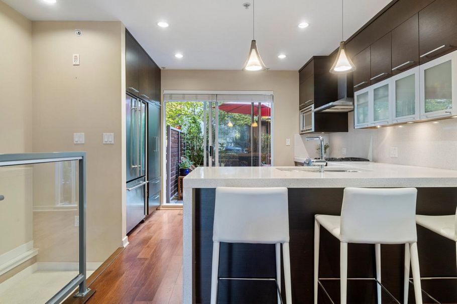 2168 W 8th Avenue Vancouver, BC - 7