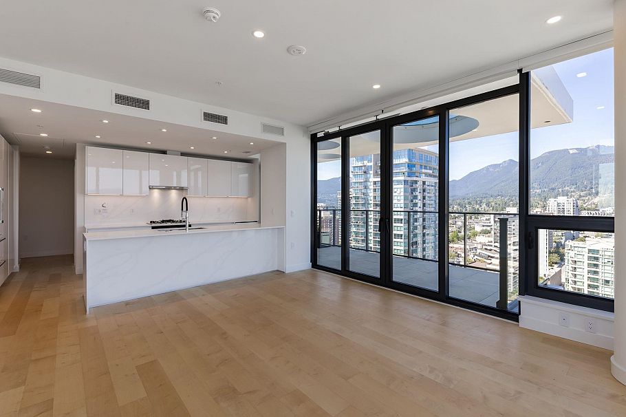 1705 135 E 13th Street North Vancouver, BC - 4