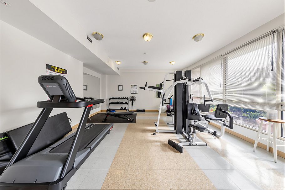 304 160 W Keith Road North Vancouver, BC - 26