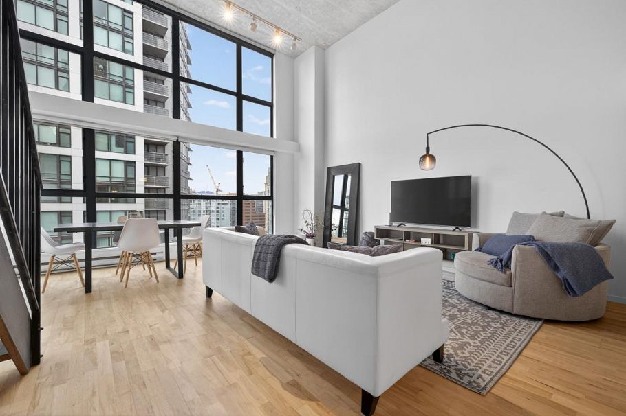 1102 1238 Seymour Street Vancouver, BC - 1