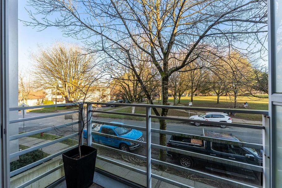 2323 Brunswick Street Vancouver, BC - 23