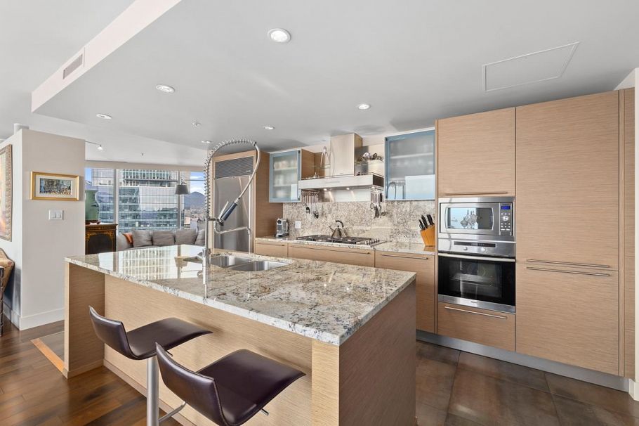 3302 1111 Alberni Street Vancouver, BC - 7