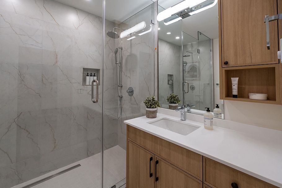 3350 Cobblestone Avenue Vancouver, BC - 12