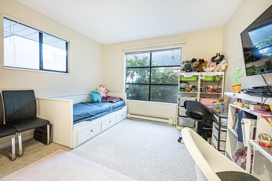 206 3151 Woodbine Drive North Vancouver, BC - 13