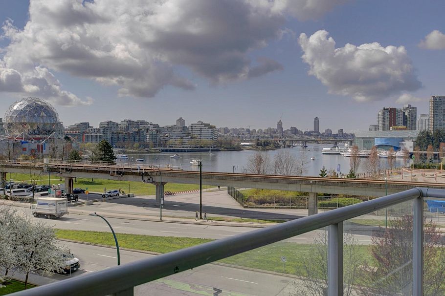 504 125 Milross Avenue Vancouver, BC - 13