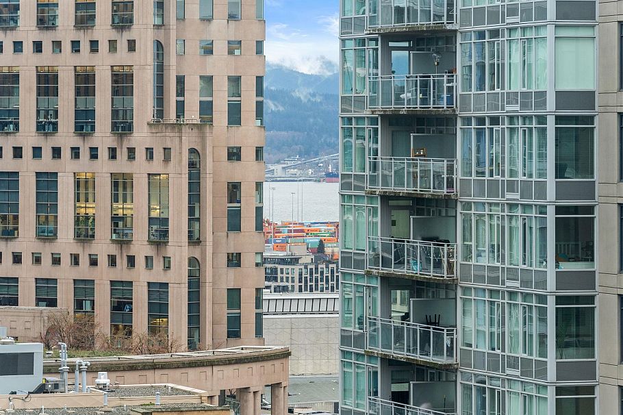 2803 939 Homer Street Vancouver, BC - 3