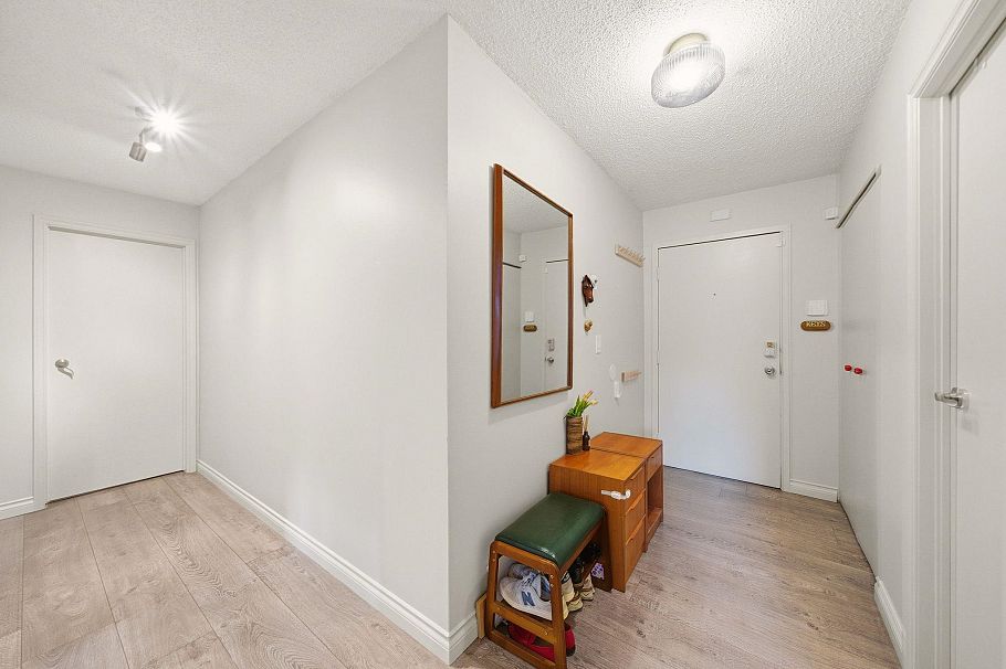 207 2215 Dundas Street Vancouver, BC - 23