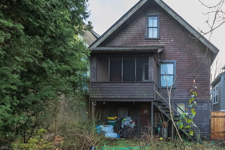 2155 W 45th Avenue Vancouver, BC - 2