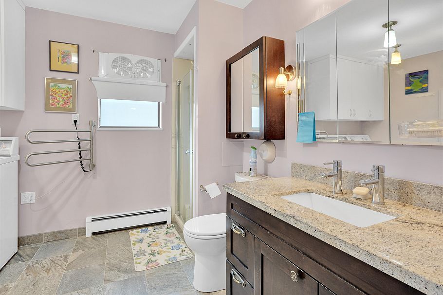 3281 W 30th Avenue Vancouver, BC - 21