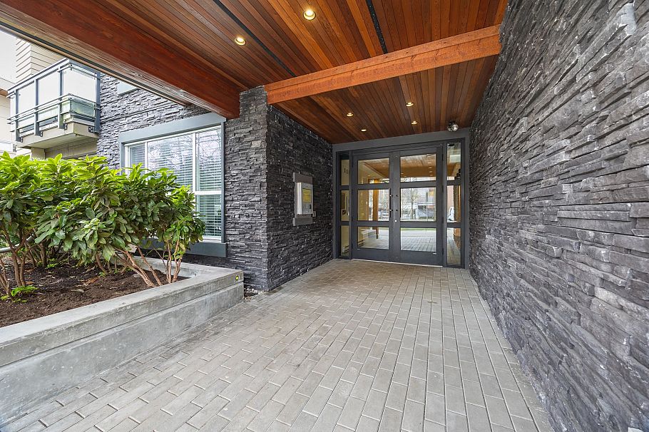 316 3205 Mountain Highway North Vancouver, BC - 5