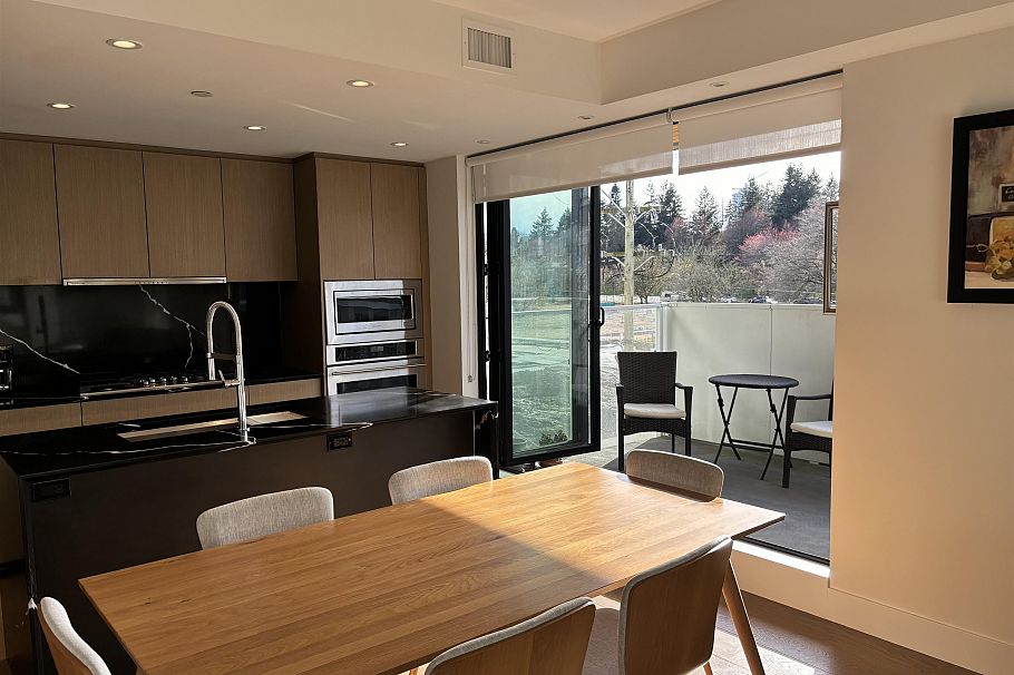 302 5089 Quebec Street Vancouver, BC - 6