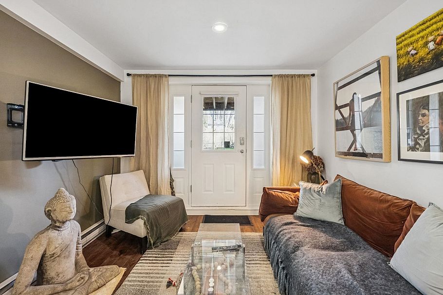 2819 W 13th Avenue Vancouver, BC - 17