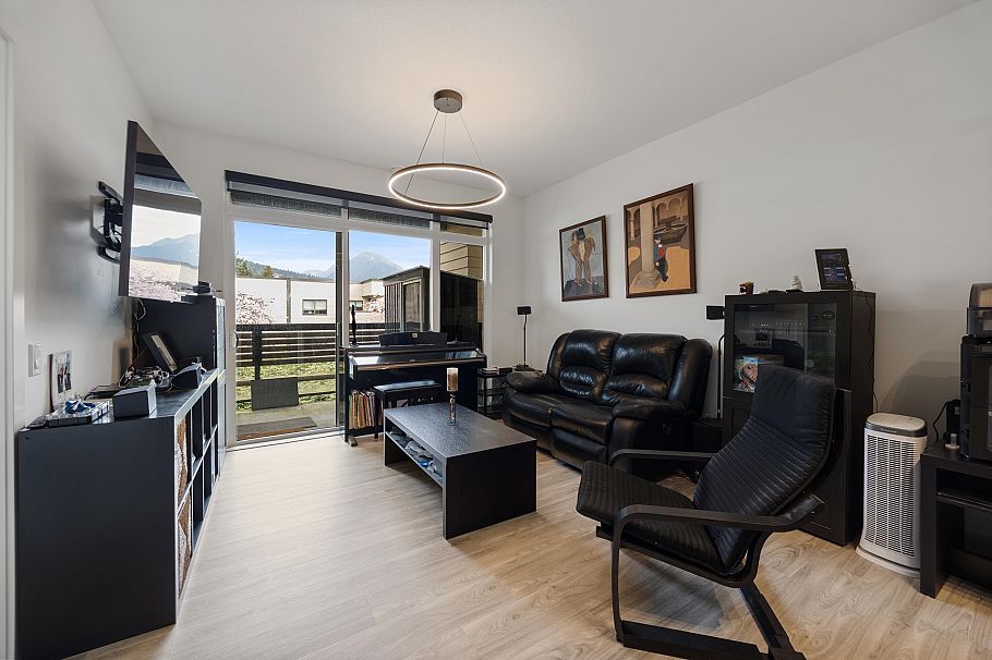 316 3205 Mountain Highway North Vancouver, BC - 9