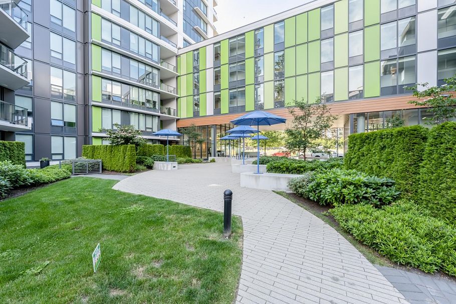 903 3533 Ross Drive Vancouver, BC - 4