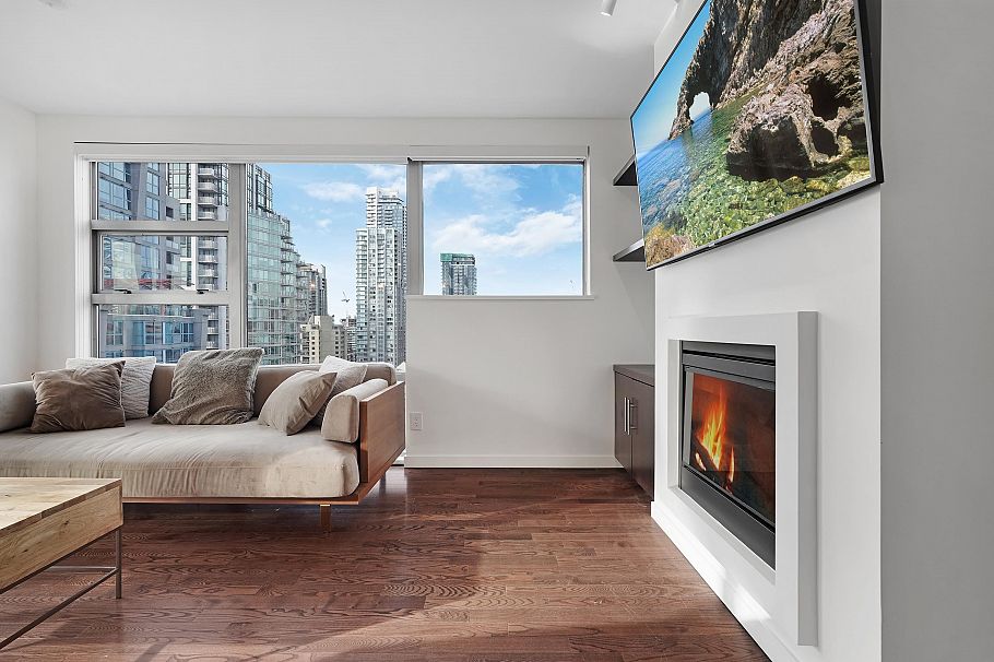 2404 1225 Richards Street Vancouver, BC - 12