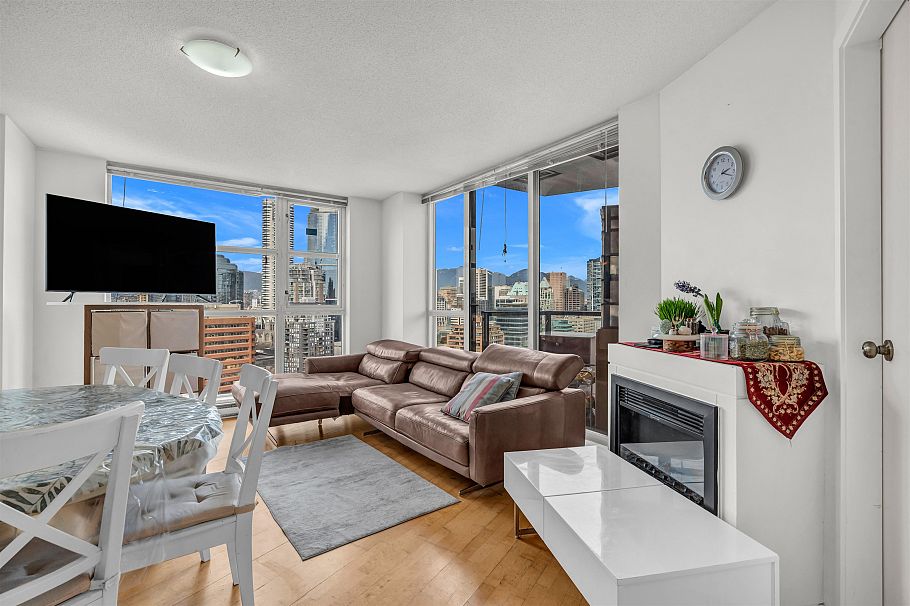 2502 1199 Seymour Street Vancouver, BC - 3