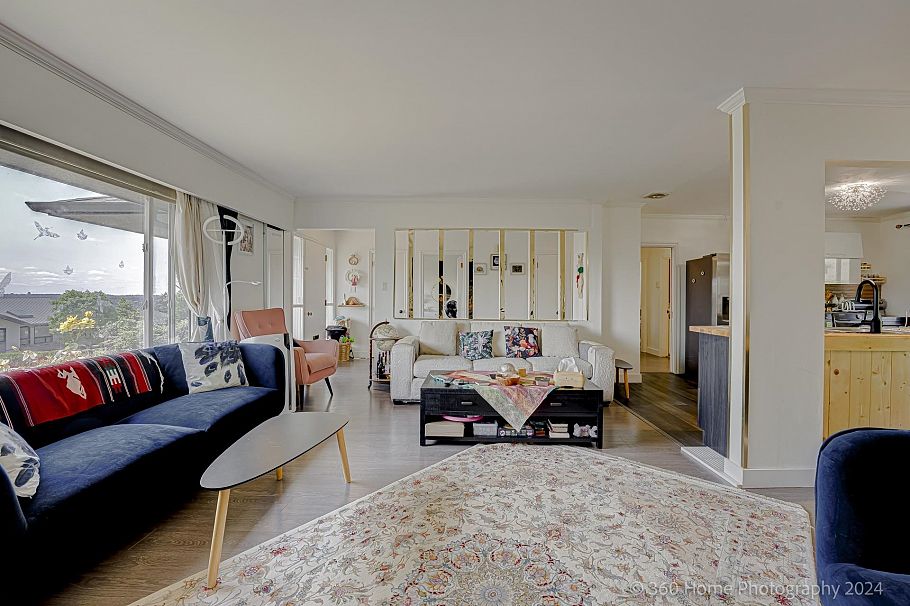 962 Whitchurch Street North Vancouver, BC - 2