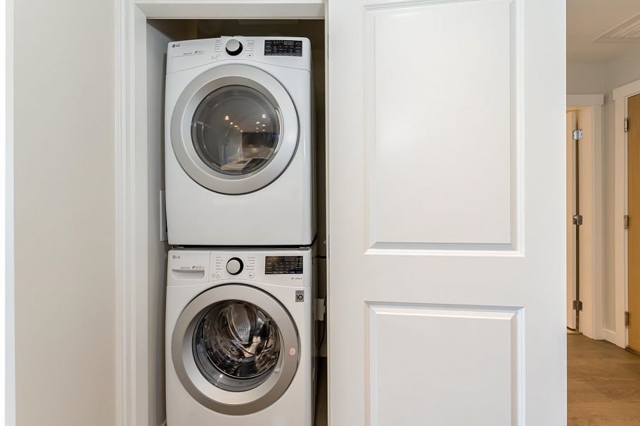 903 3533 Ross Drive Vancouver, BC - 18