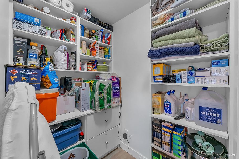 1506 1199 Marinaside Crescent Vancouver, BC - 28