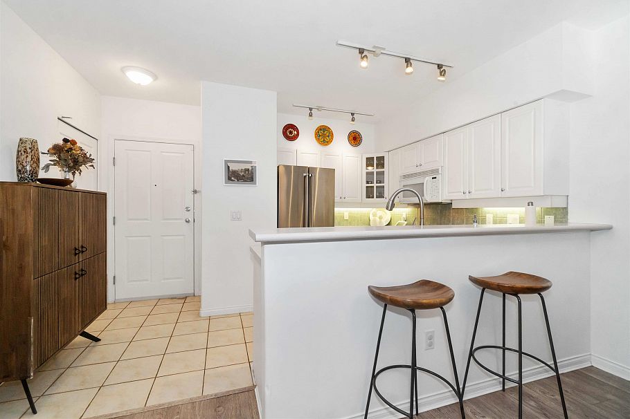 104 2755 Maple Street Vancouver, BC - 17