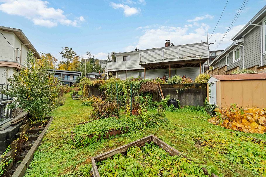 4037 Nithsdale Street Burnaby, BC - 32