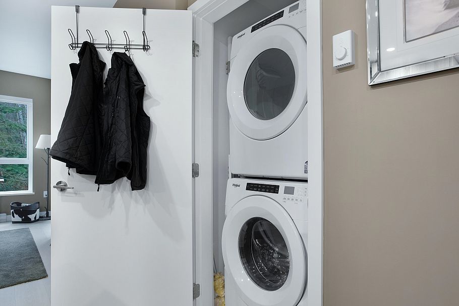 312 3596 Malsum Drive North Vancouver, BC - 12