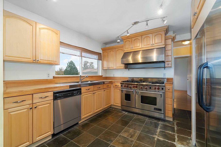 4037 Nithsdale Street Burnaby, BC - 11