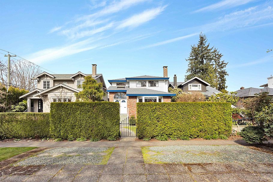 3281 W 30th Avenue Vancouver, BC - 26