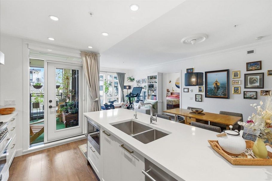 306 168 E 35th Avenue Vancouver, BC - 12