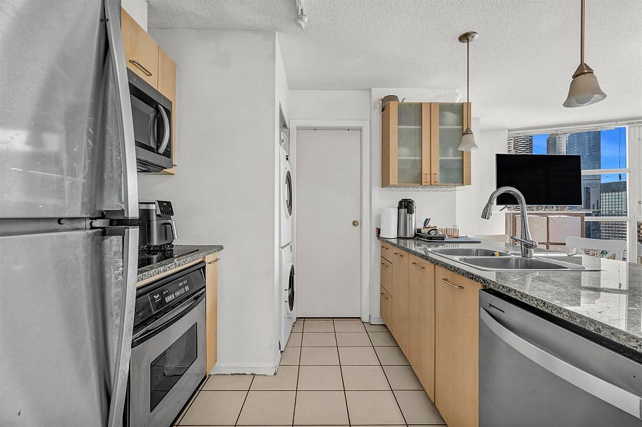 2502 1199 Seymour Street Vancouver, BC - 7