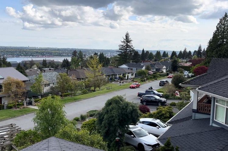 962 Whitchurch Street North Vancouver, BC - 32