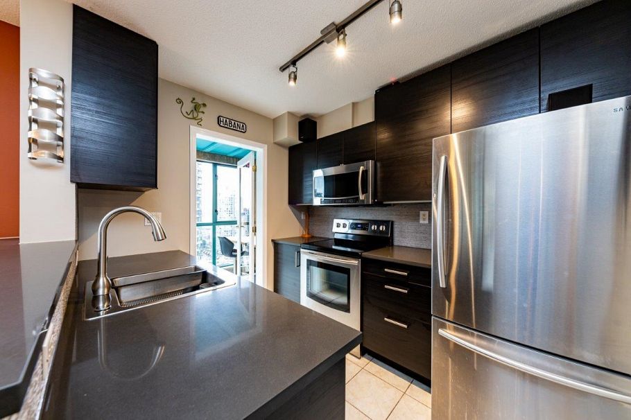 2104 939 HOMER STREET, Vancouver BC V6B 2W6 Vancouver, BC - 12