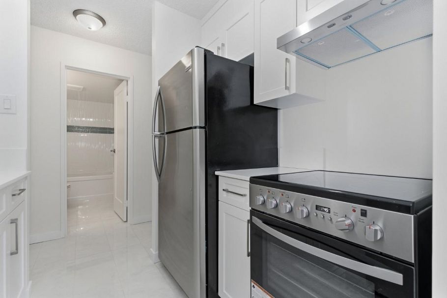 706 2012 Fullerton Avenue North Vancouver, BC - 6