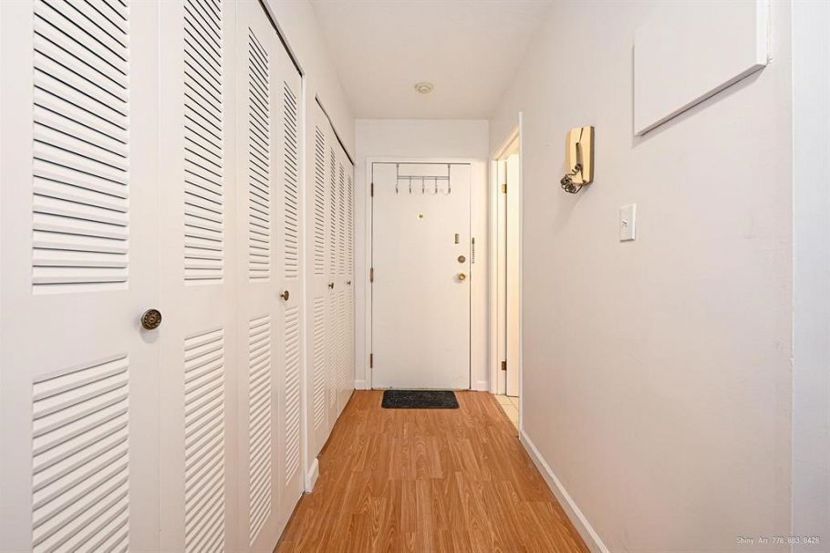 406 16 Lakewood Drive Vancouver, BC - 3