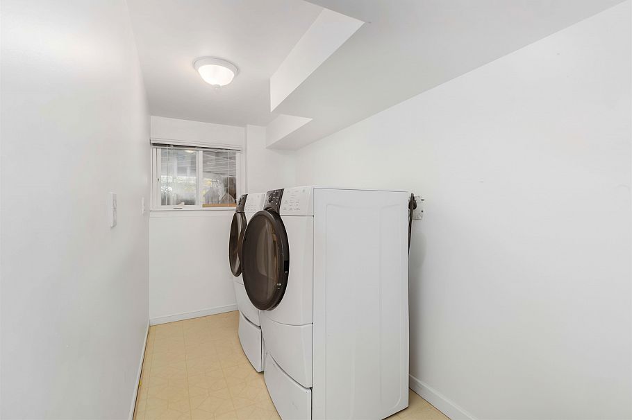 4037 Nithsdale Street Burnaby, BC - 25