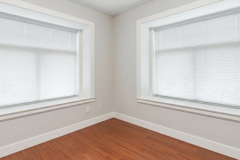 1389 E 54th Avenue Vancouver, BC - 12