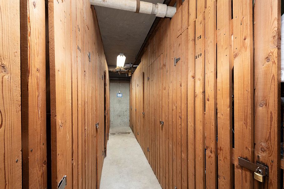 211 950 Drake Street Vancouver, BC - 14