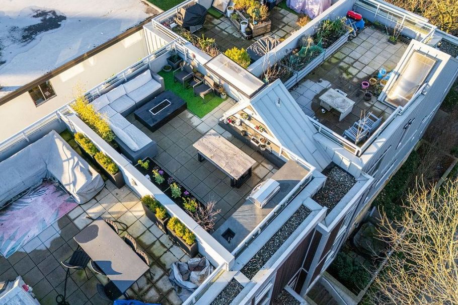 2323 Brunswick Street Vancouver, BC - 2