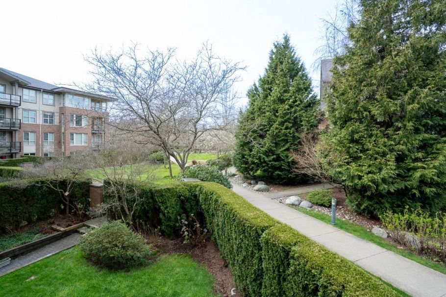 210 6268 Eagles Drive Vancouver, BC - 23