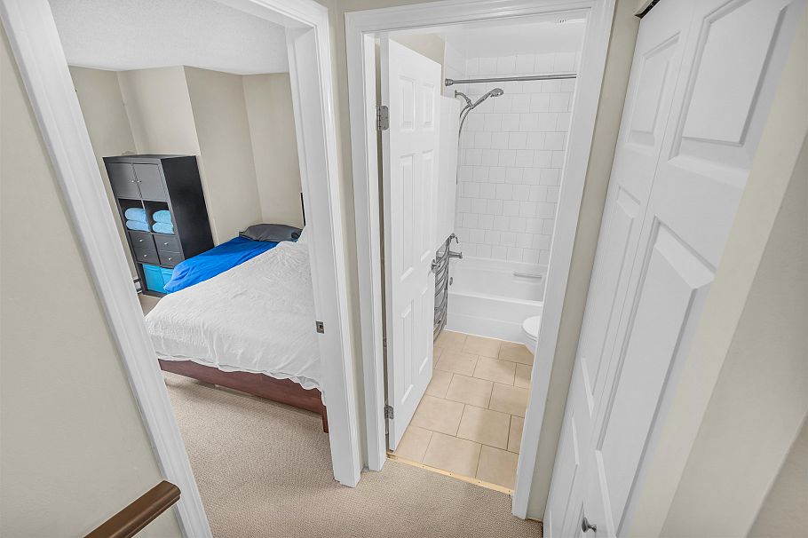 11 877 W 7th Avenue Vancouver, BC - 14