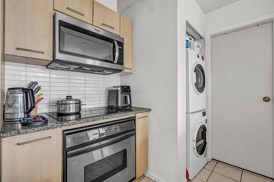 2502 1199 Seymour Street Vancouver, BC - 8