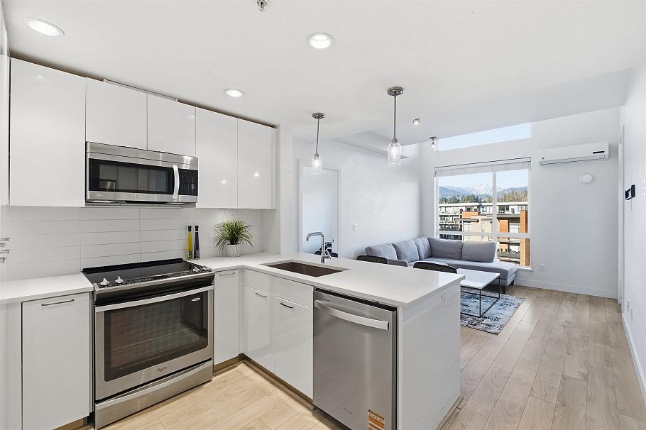 605 719 W 3rd Street North Vancouver, BC - 2