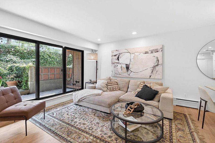 108 1424 Walnut Street Vancouver, BC - 2