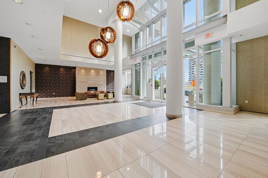 306 1633 Ontario Street Vancouver, BC - 4